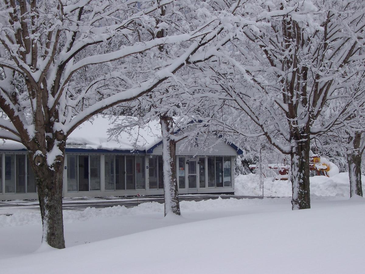 North Colony Motel And Cottages Bartlett Exterior photo